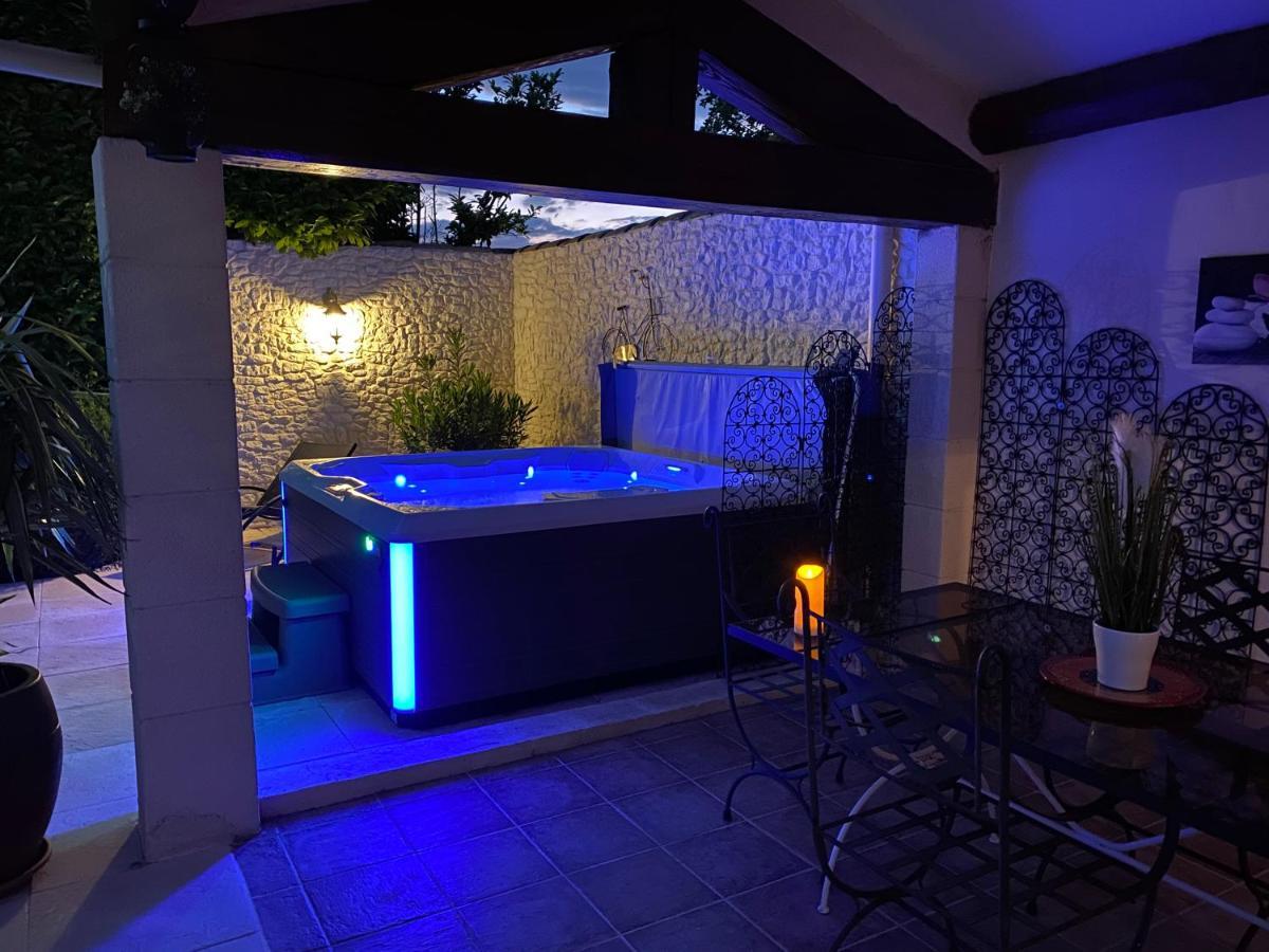 Mas Beau Soleil & Spa Gites De Charme Avec Jacuzzi Prive Saint-Remy-de-Provence Exterior photo